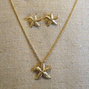 Avon Gold Starfish Necklace and Earring Set
